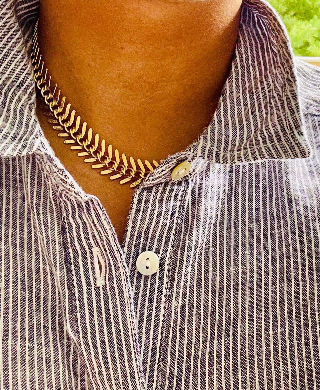 18k Matte Gold Fish Bone Necklace - Image 3