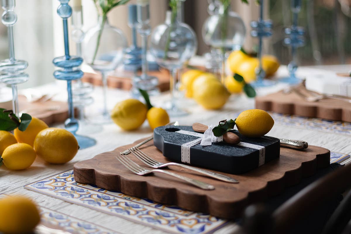 Small Dutch Cheese Board with Spreader - Navy Blue - Image 5