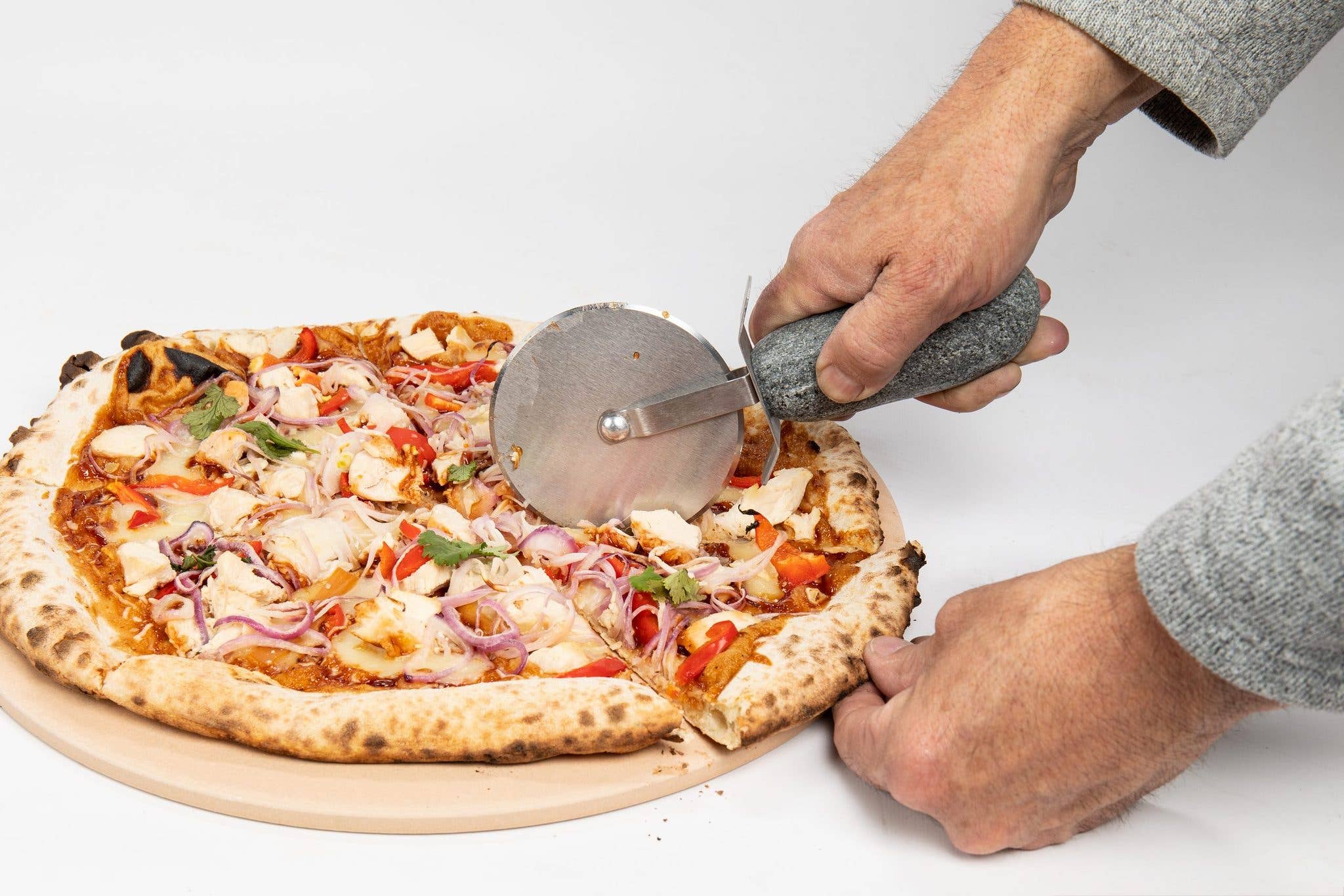 Efficient Stone Handled Pizza Wheel - Image 3