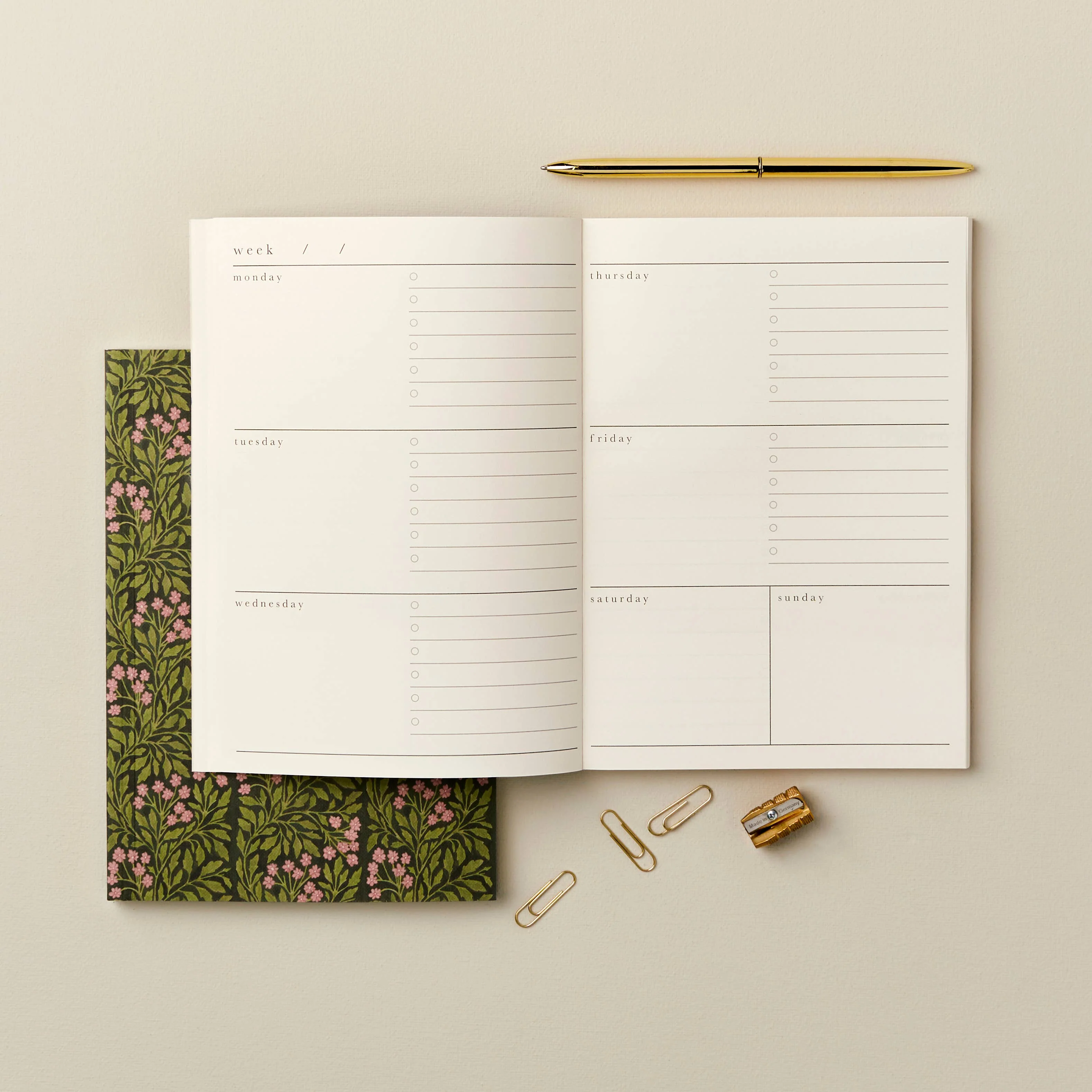 Green Flora Weekly Planner - Image 4