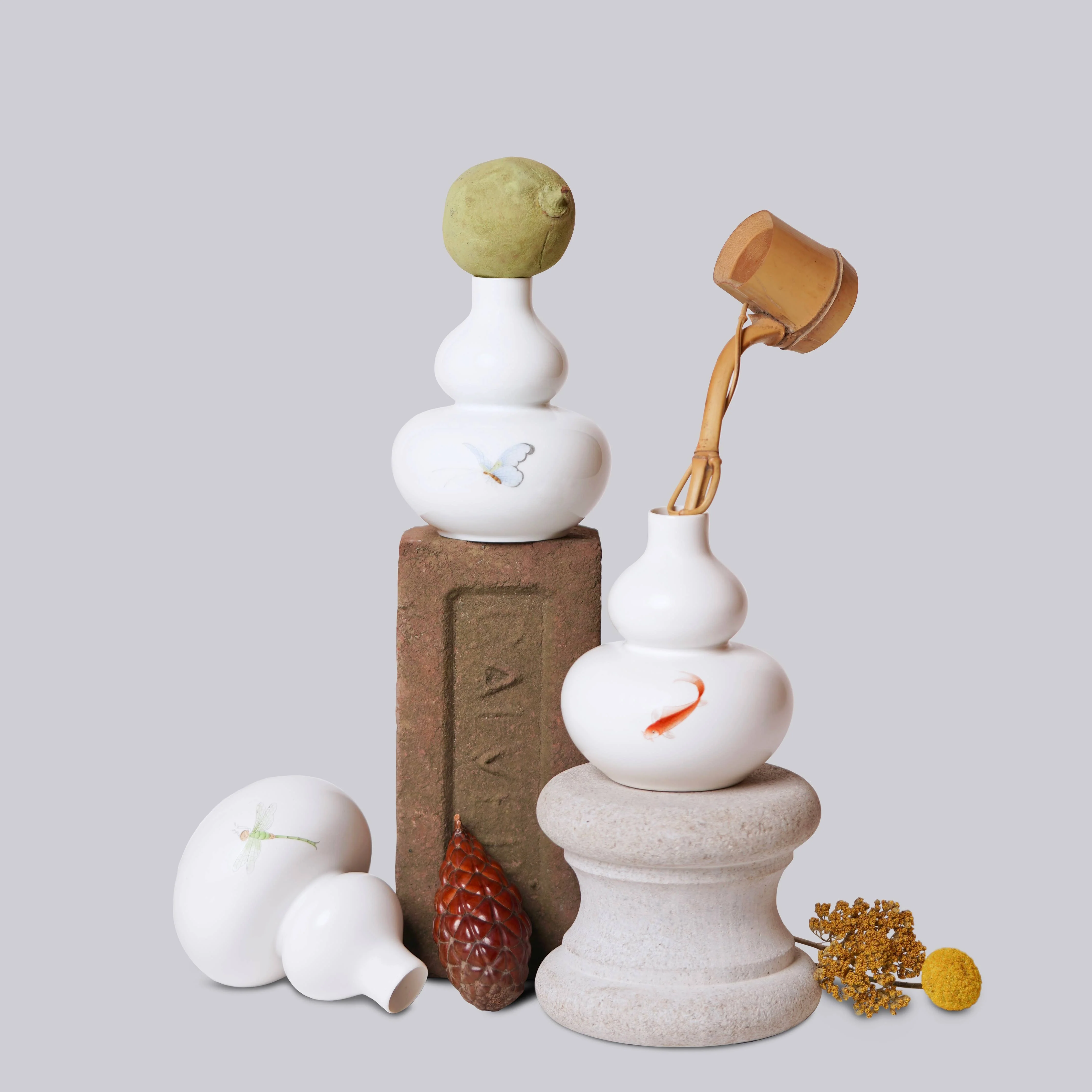 Hand Painted Porcelain Mini Gourd Vase - Image 2