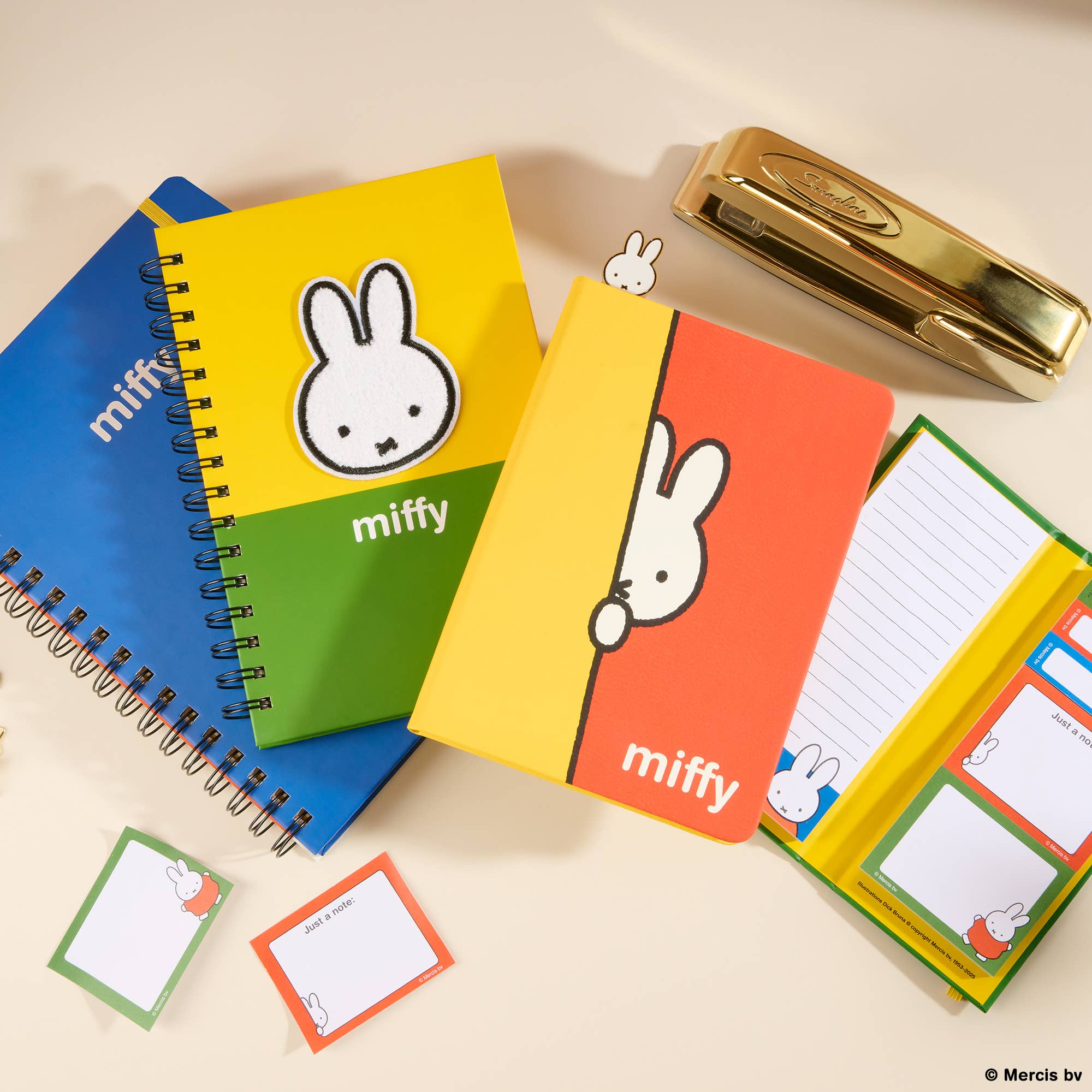 Hardcover Notebook with Enamel Bookmark Classic Miffy - Image 6