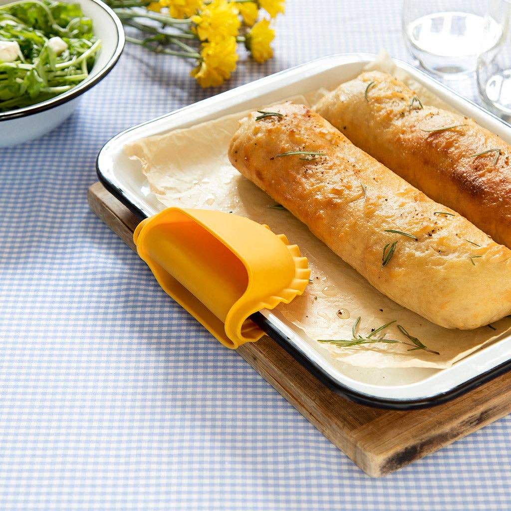 Pasta Shaped Oven Mitt | Mezzelune - Image 7