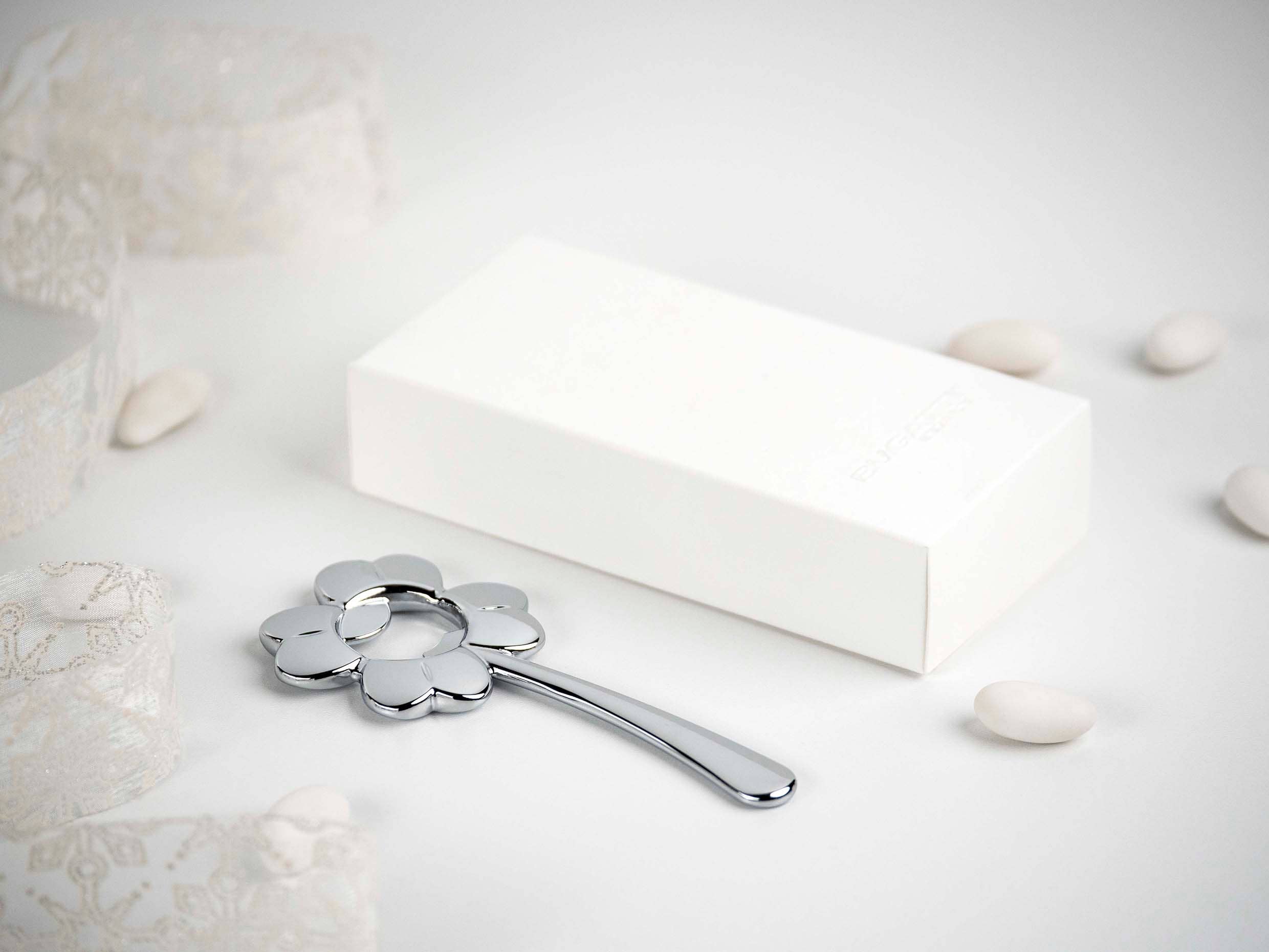 Quadrifoglio Flower Bottle Opener Chrome - Image 3