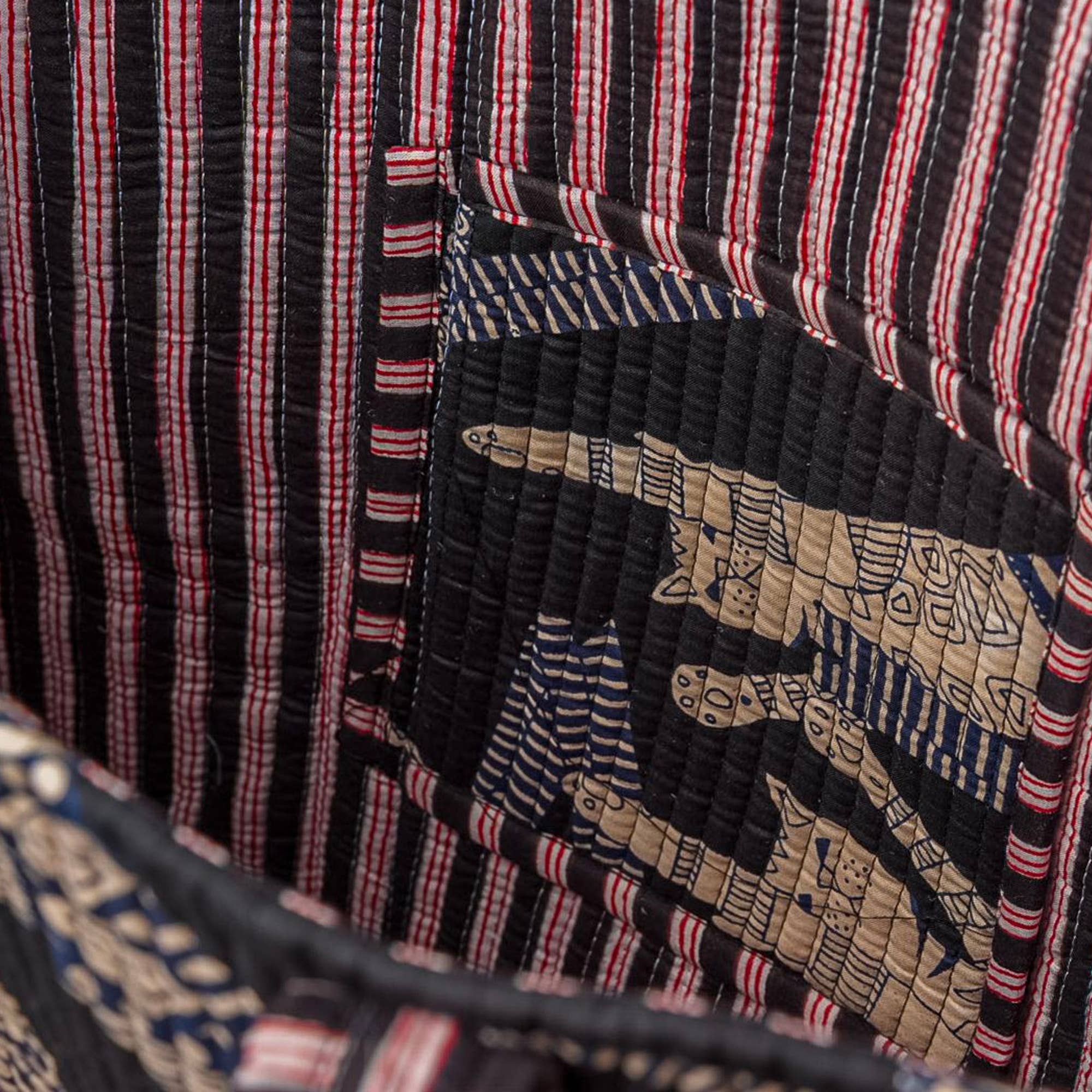 Quilted Feline Tote - Image 5