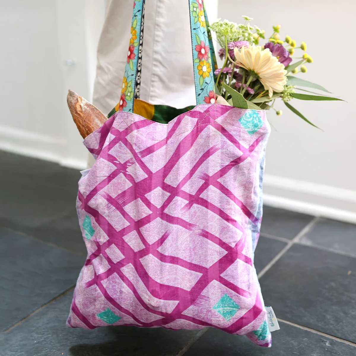Sari reversible Tote - Image 3