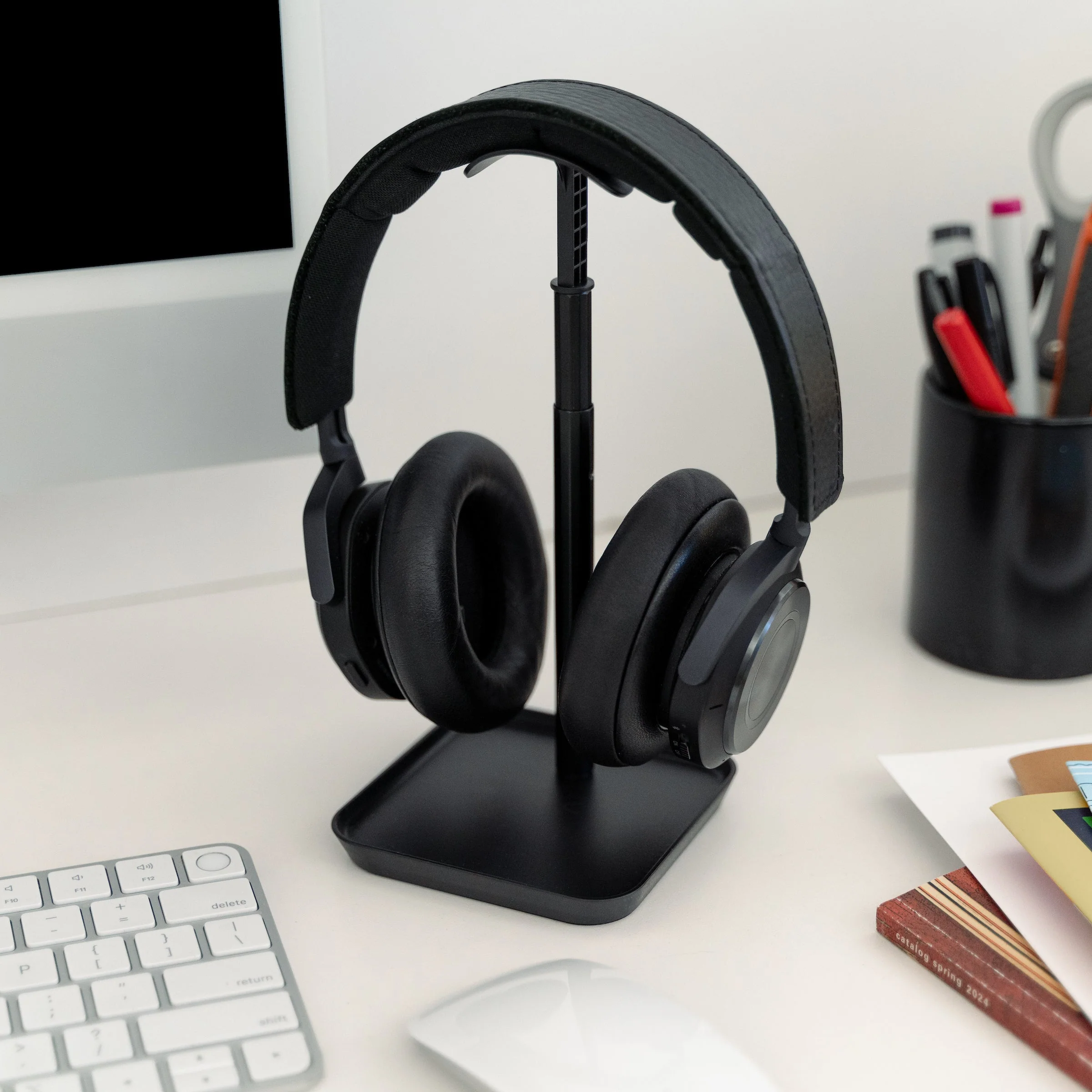 The Perfect Headphone Stand - Image 3