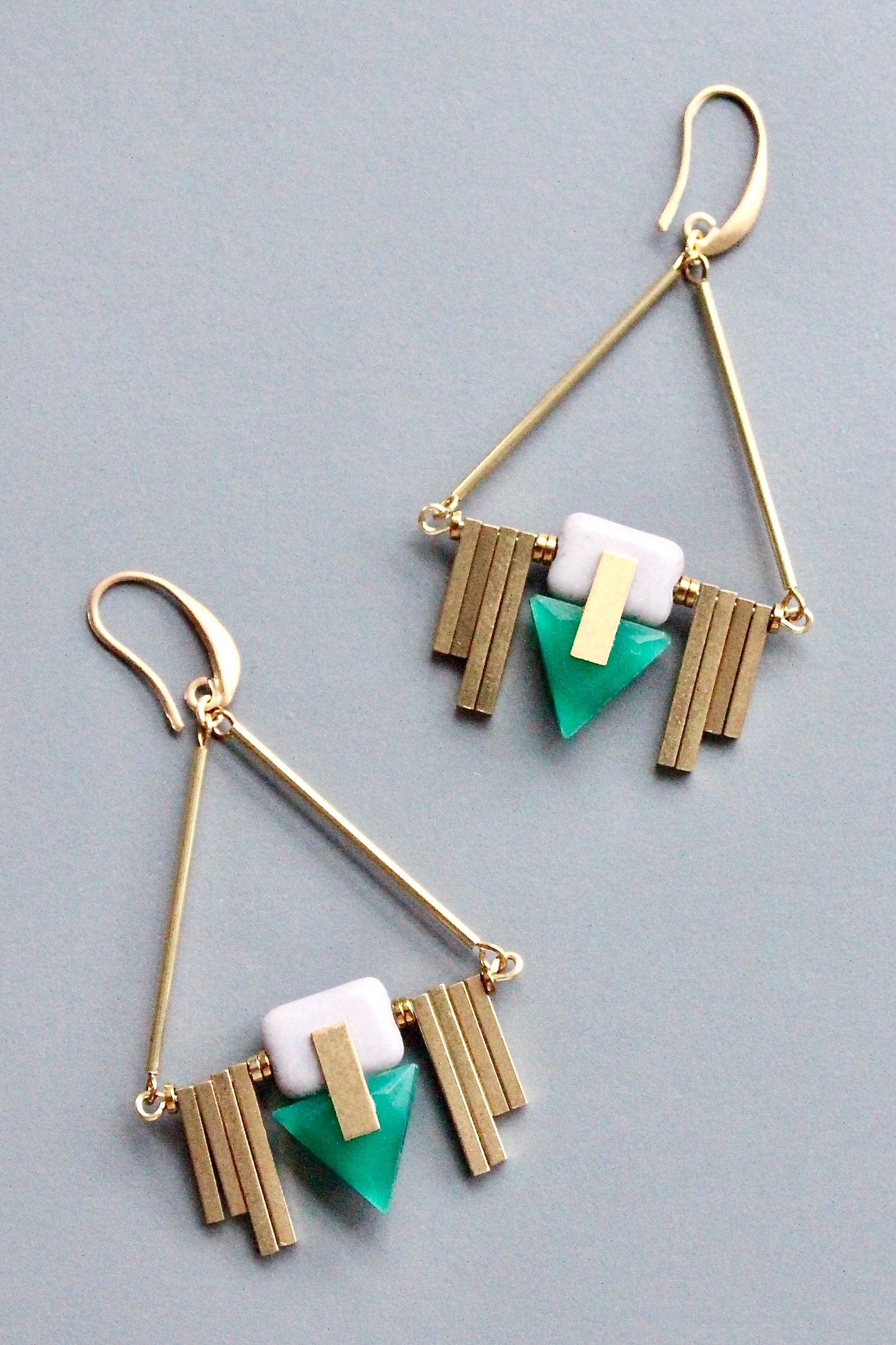 Vintage Green Glass Art Deco Geometric Earrings - Image 4