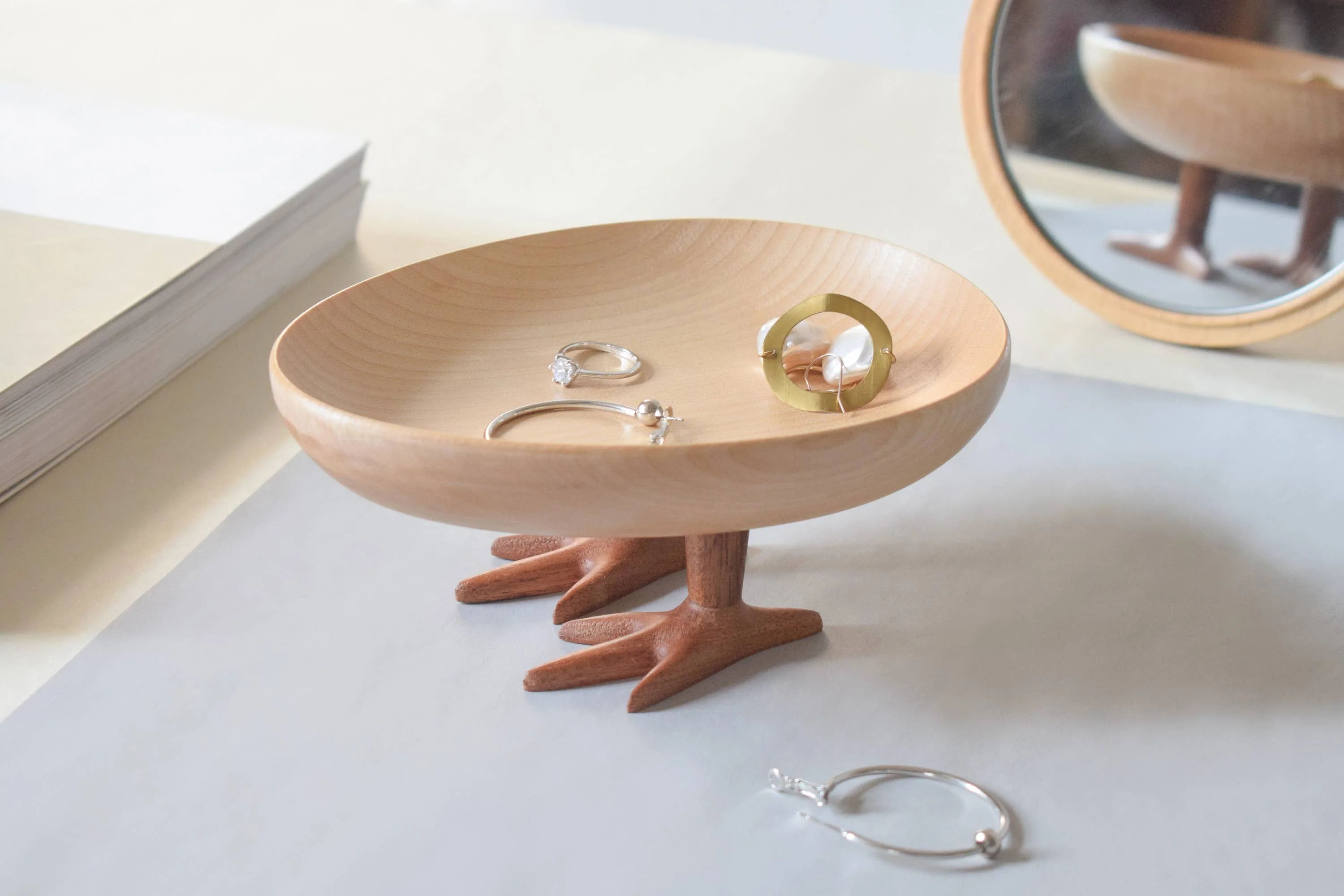 Walking Egg Tray - Image 2